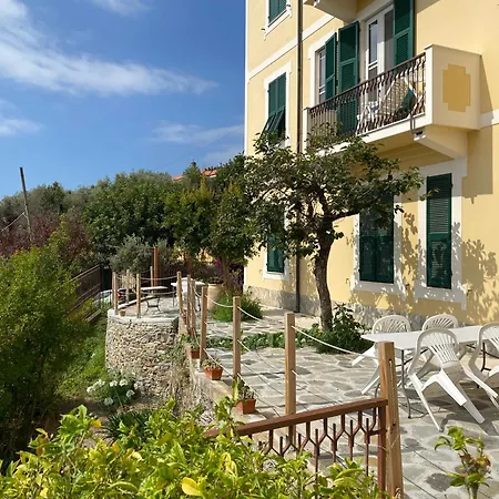 Appartamento Prima Collina Spaziosa Casa Vista Mare Per 10 Persone
