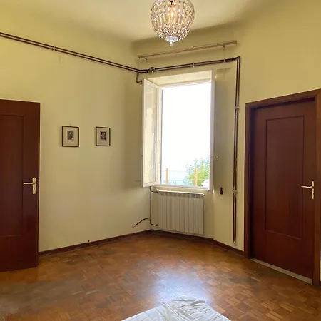 Appartamento Prima Collina Spaziosa Casa Vista Mare Per 10 Persone