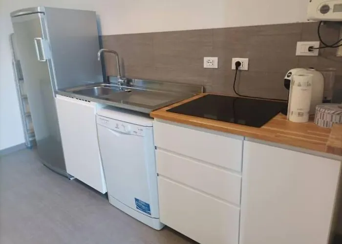 Prima Collina Spaziosa Casa Vista Mare Per 10 Persone Daire *