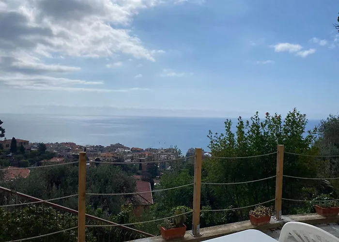 Prima Collina Spaziosa Casa Vista Mare Per 10 Persone 公寓 阿拉西奥